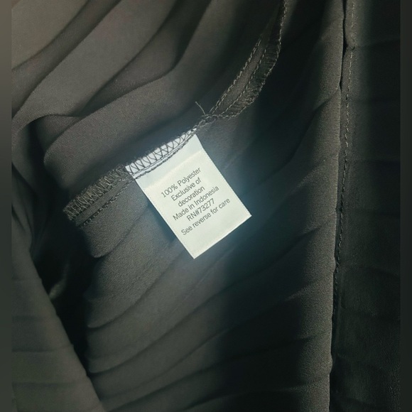 Croft & Barrow NWT sleeveless pleated midi dress. 0X, only color in stock -black - Picture 8 of 8